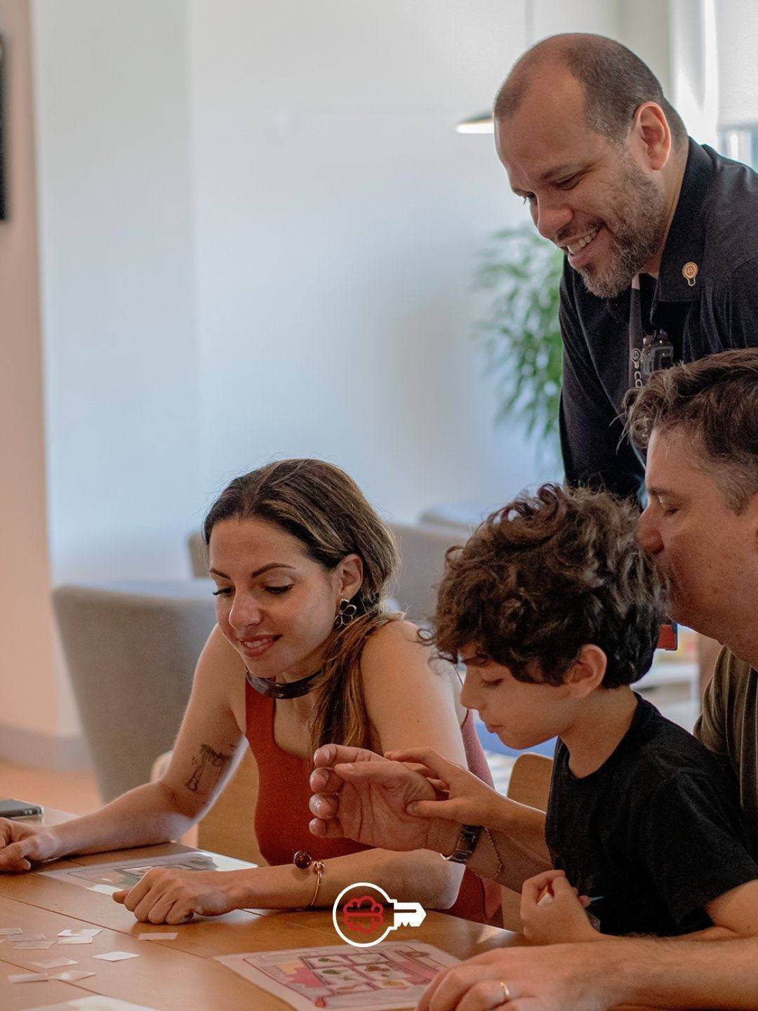 Família concentrada na atividade — aprendizado em conjunto