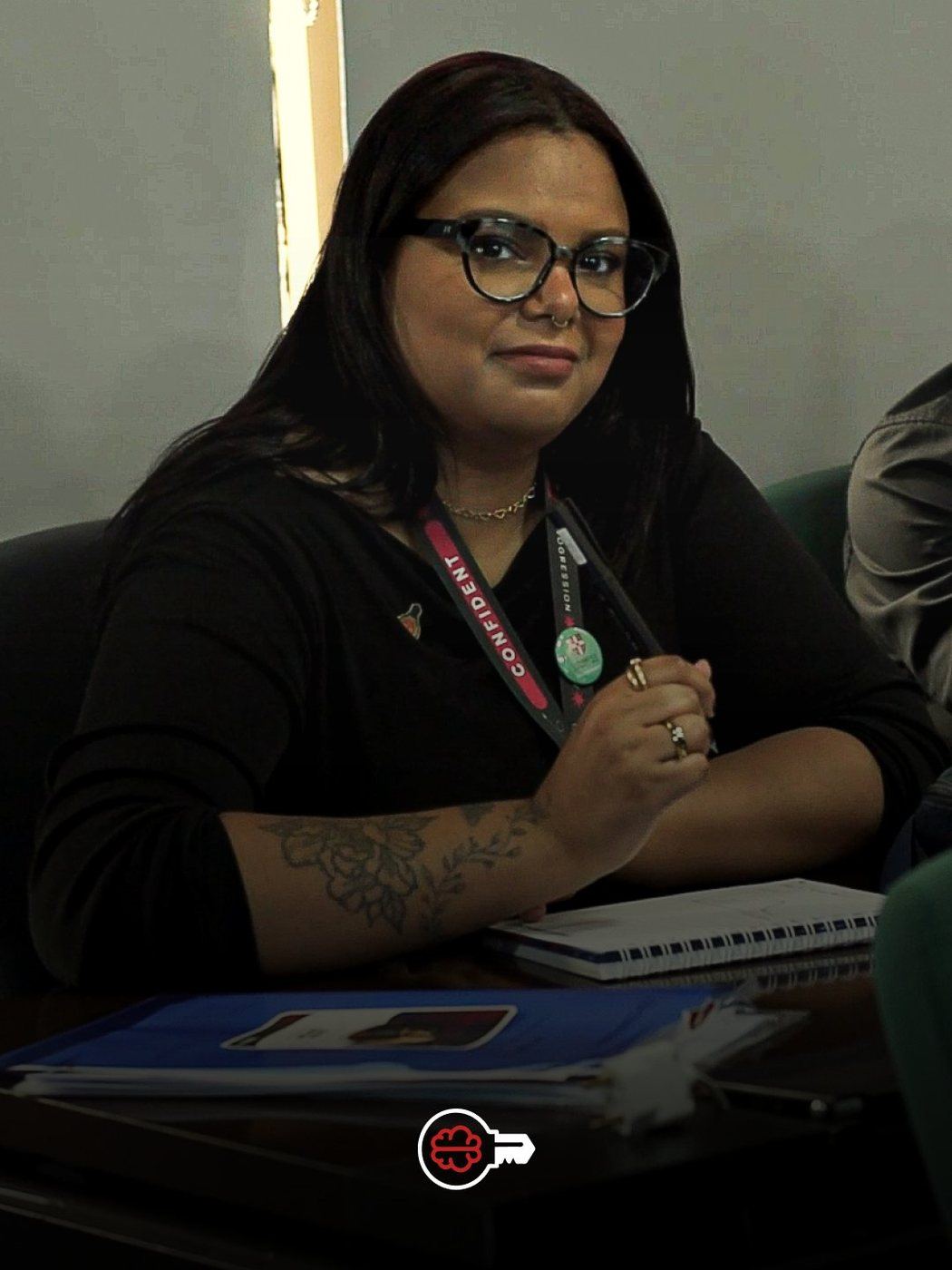 Professora durante apresentação